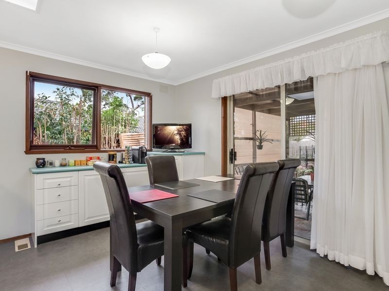 11 Barwon Avenue, Frankston VIC 3199