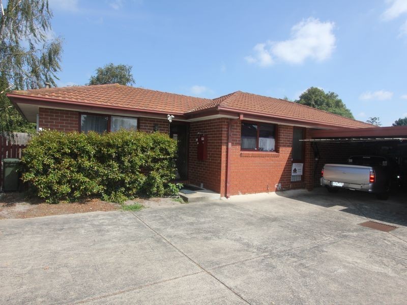 2/12 Taketa Crescent, Frankston VIC 3199