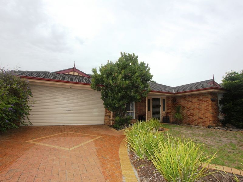 5 Market Court, Skye VIC 3977