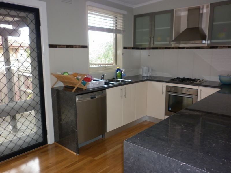 15 Aspen Court, Frankston North VIC 3200