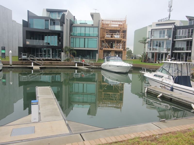 21 Pier Drive, Patterson Lakes VIC 3197