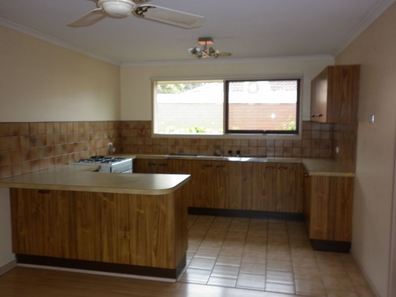 1/6 Wisewould Avenue, Seaford VIC 3198