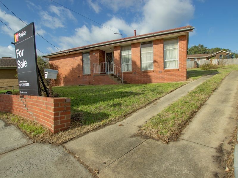 14 Golden Court, Frankston North VIC 3200