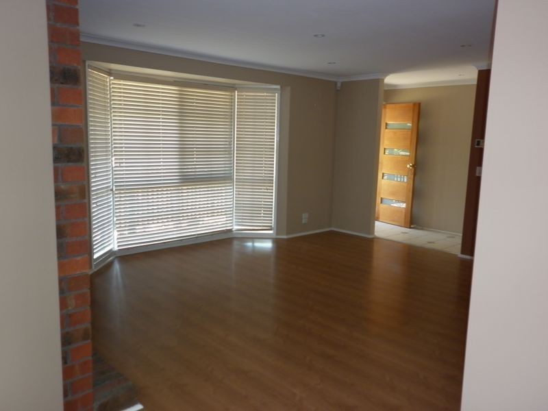 33 Rangeview Drive, Skye VIC 3977