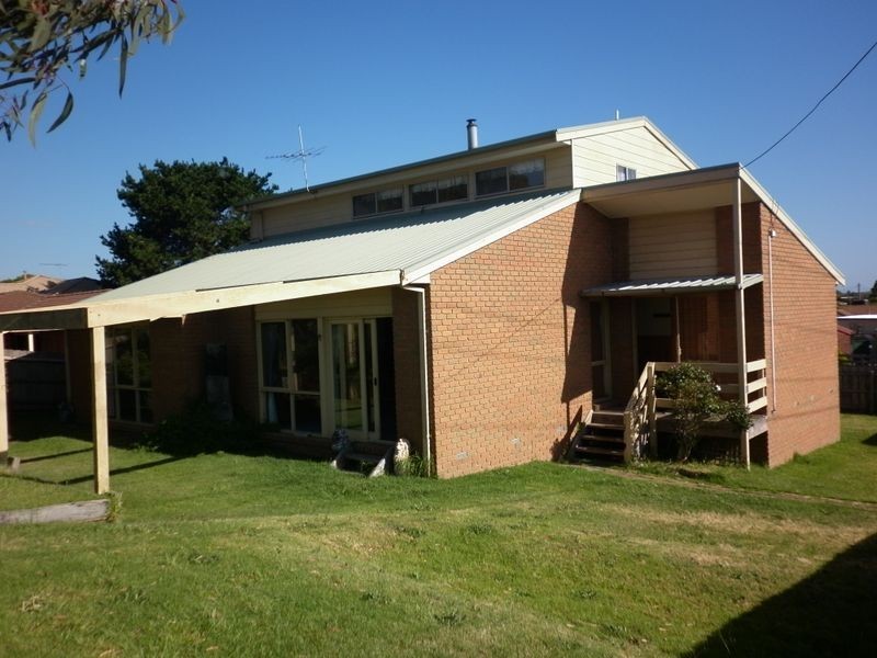 134 Hall Road, Carrum Downs VIC 3201
