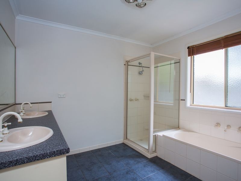 6 Correa Grove, Frankston South VIC 3199