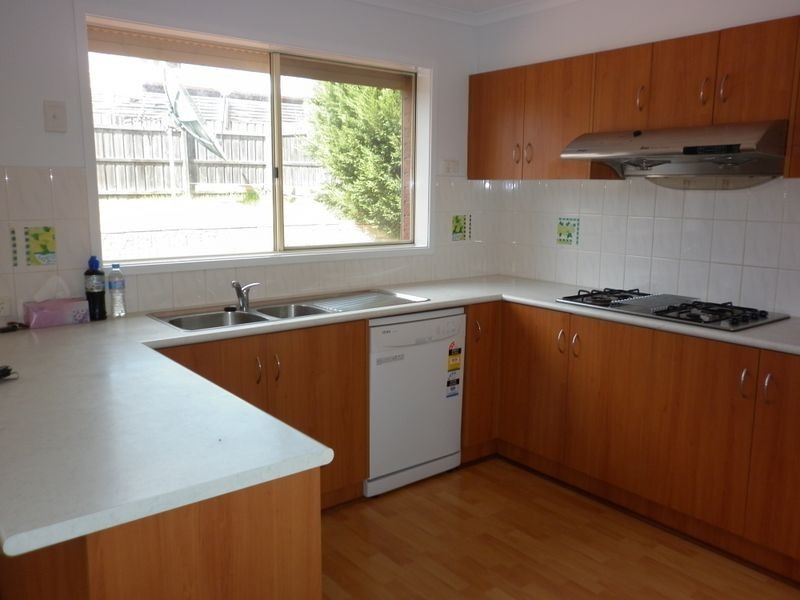 32 Manchester Drive, Skye VIC 3977