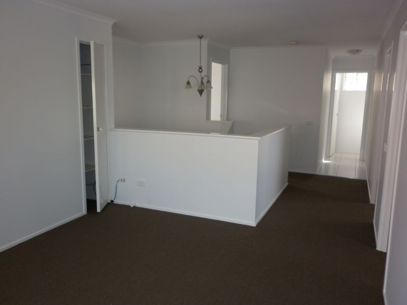 32 Manchester Drive, Skye VIC 3977