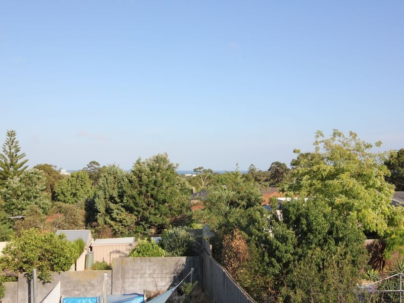 2/35 Nursery Avenue, Frankston VIC 3199