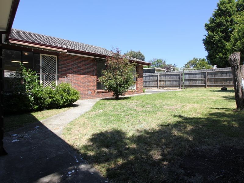 2 Sheldrake Close, Frankston VIC 3199