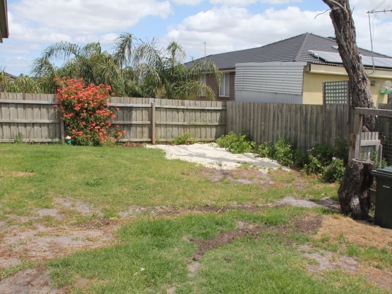 6 Lloyd Webber Drive, Carrum Downs VIC 3201