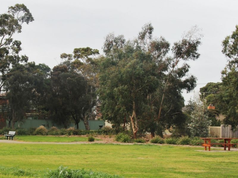 Unit 5/13 Wisewould Avenue, Seaford VIC 3198