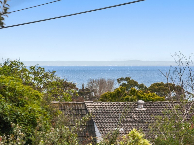 16 Hoadley Avenue, Frankston South VIC 3199