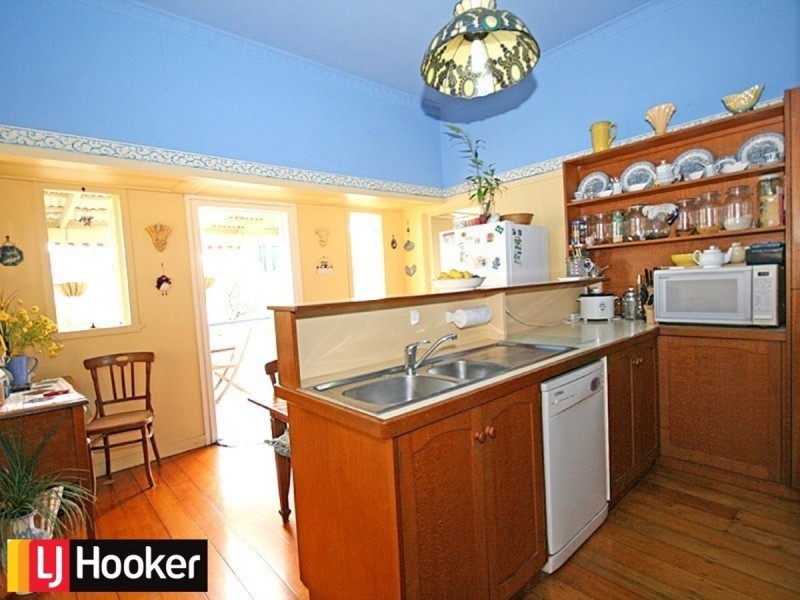 455 Waterworks Road, Ashgrove QLD 4060