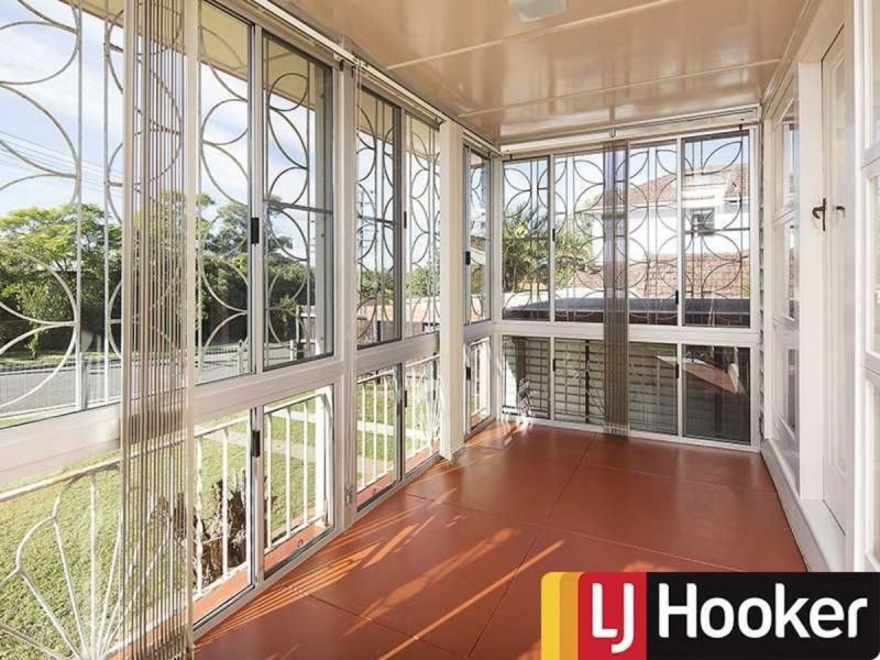 8 Noeline Street, Ashgrove QLD 4060