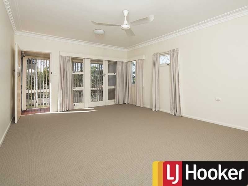 8 Noeline Street, Ashgrove QLD 4060