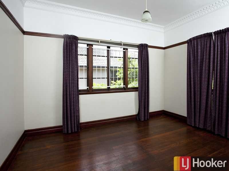 240 Shaw Road, Wavell Heights QLD 4012