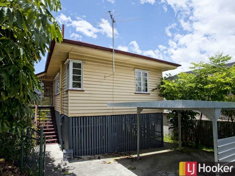 240 Shaw Road, Wavell Heights QLD 4012