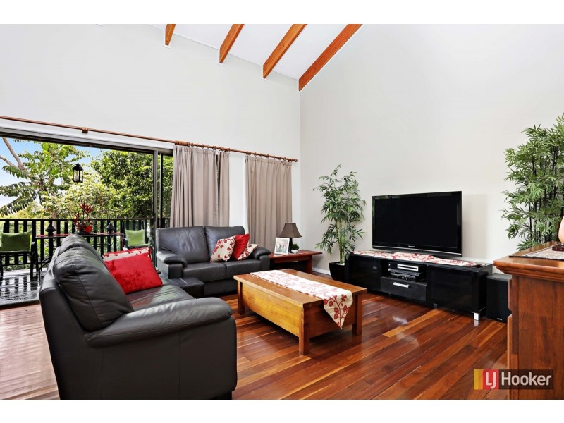 72 Hutton Road, Ferny Hills QLD 4055