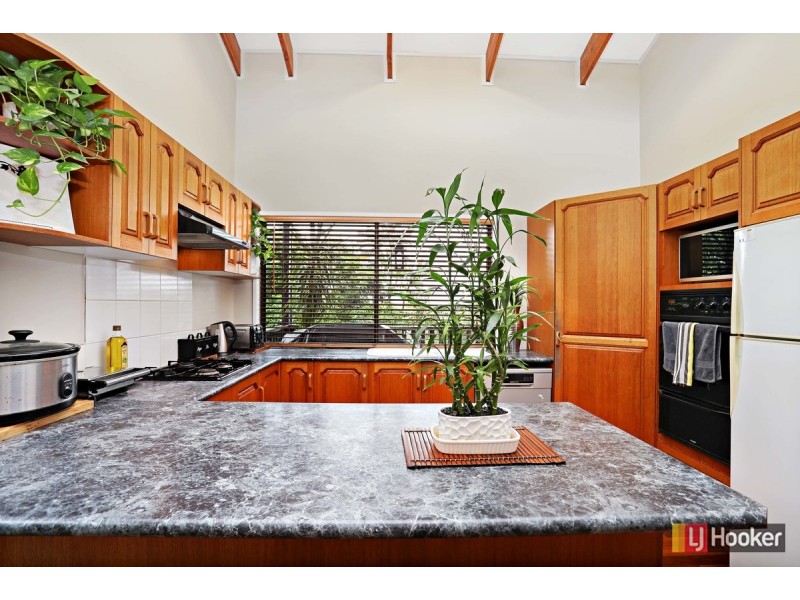 72 Hutton Road, Ferny Hills QLD 4055