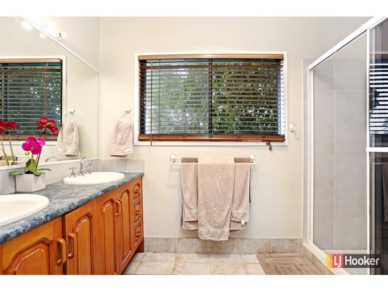 72 Hutton Road, Ferny Hills QLD 4055