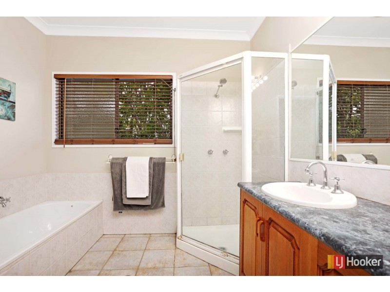 72 Hutton Road, Ferny Hills QLD 4055