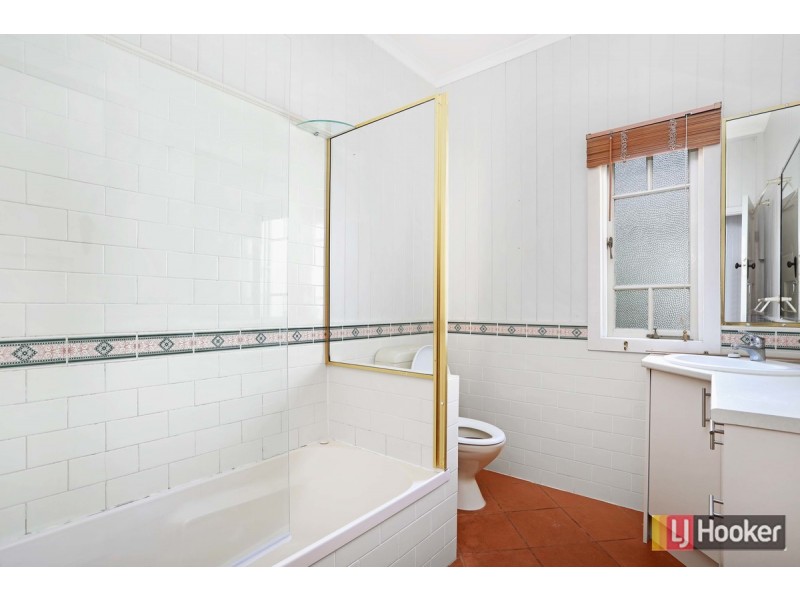 29 Stuartholme Road, Bardon QLD 4065