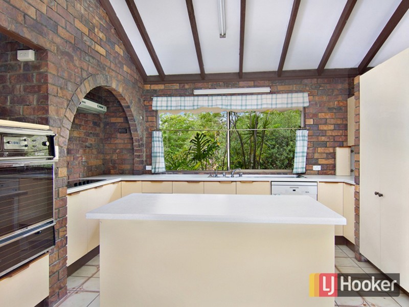 19 Dulzura Street, The Gap QLD 4061