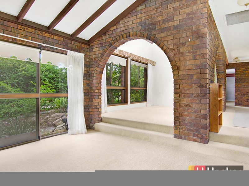 19 Dulzura Street, The Gap QLD 4061