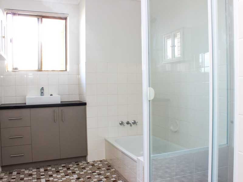 3/10 Toohey Avenue, Greenslopes QLD 4120