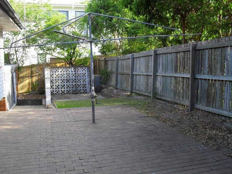 74 Lindsay Street, Ashgrove QLD 4060