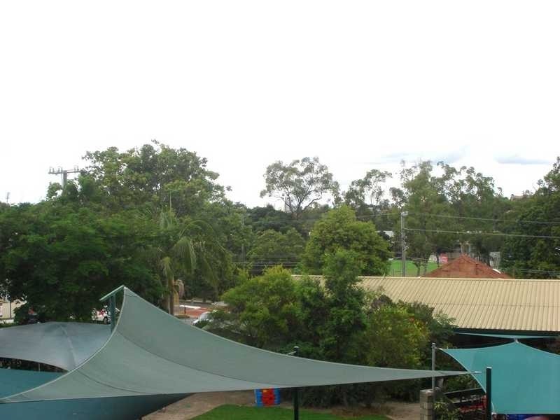 2/12 Baradine Street, Newmarket QLD 4051