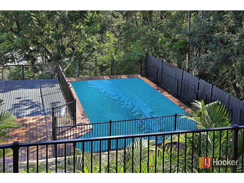 37 Simpsons Road, Bardon QLD 4065