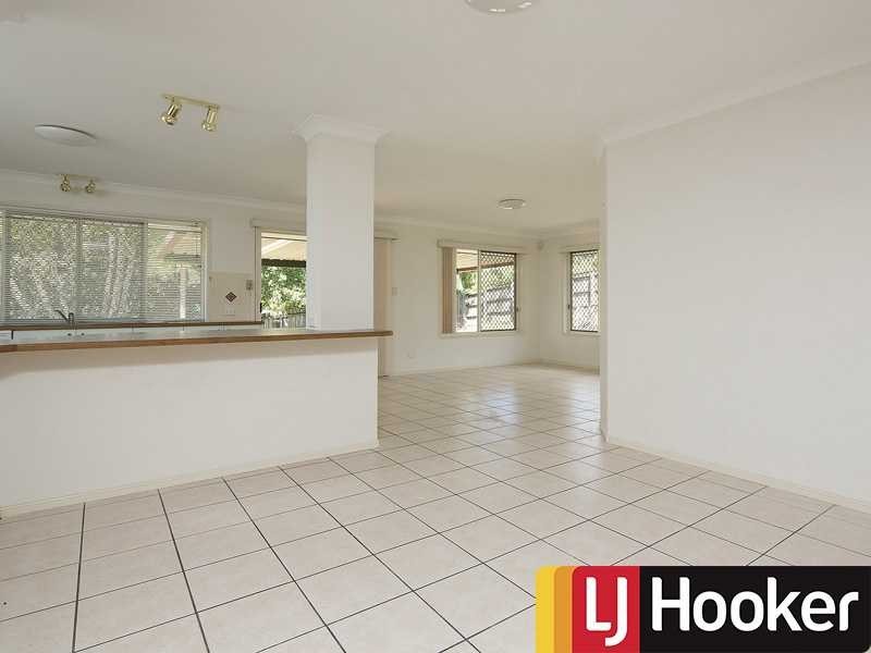 7 Arlington Drive, Arana Hills QLD 4054