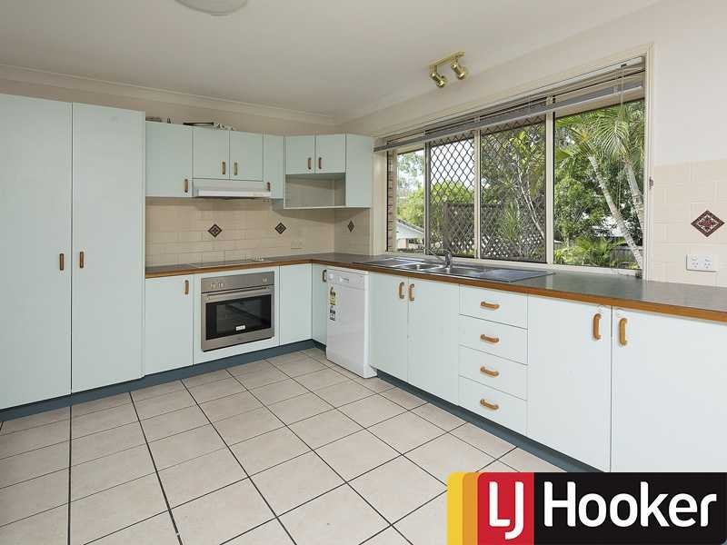 7 Arlington Drive, Arana Hills QLD 4054