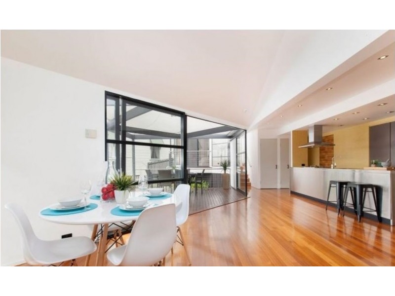 16 Westbury Street, Red Hill QLD 4059