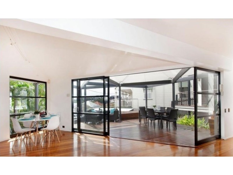 16 Westbury Street, Red Hill QLD 4059