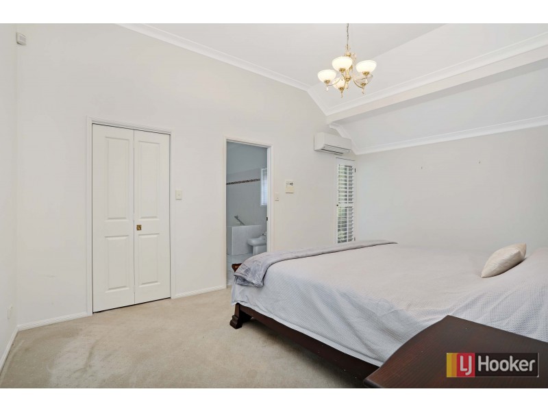 28 Berkeley Place, Ferny Grove QLD 4055