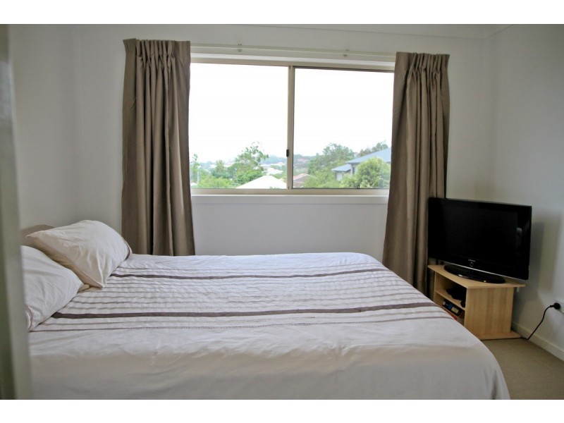 2/74 Hall Street, Alderley QLD 4051