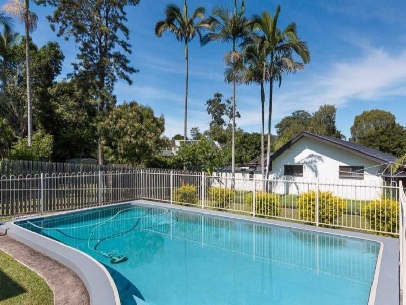 18 Kaloma Road, The Gap QLD 4061