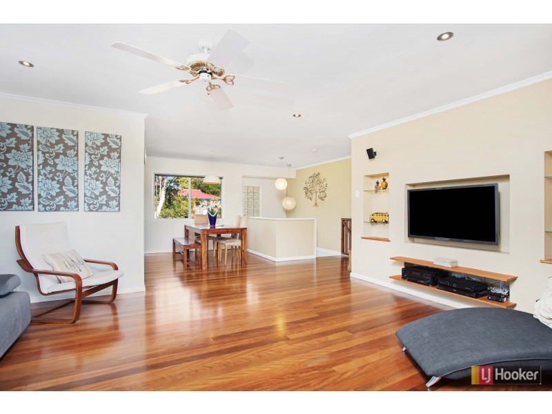 74 Kylie Avenue, Ferny Hills QLD 4055