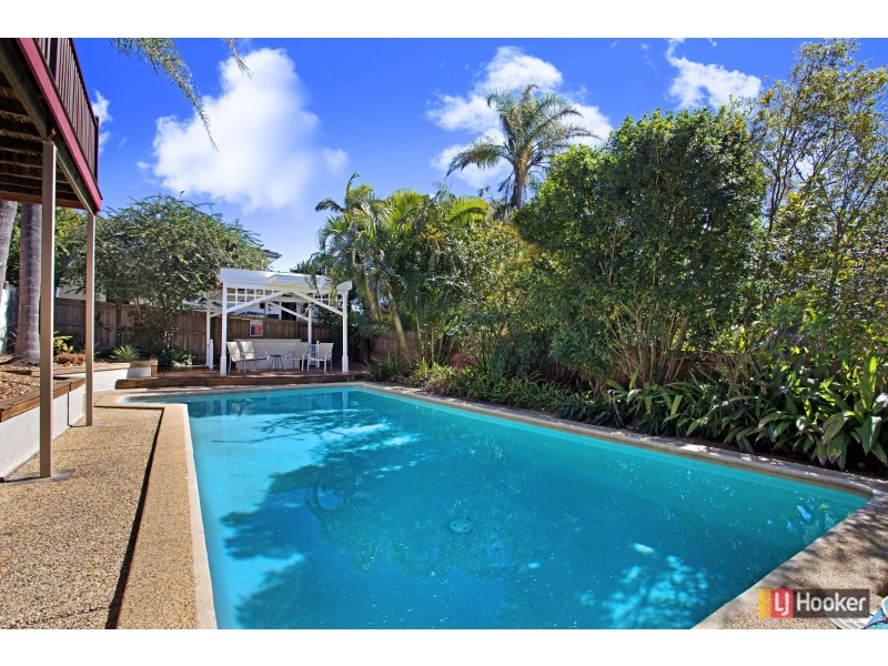 74 Kylie Avenue, Ferny Hills QLD 4055