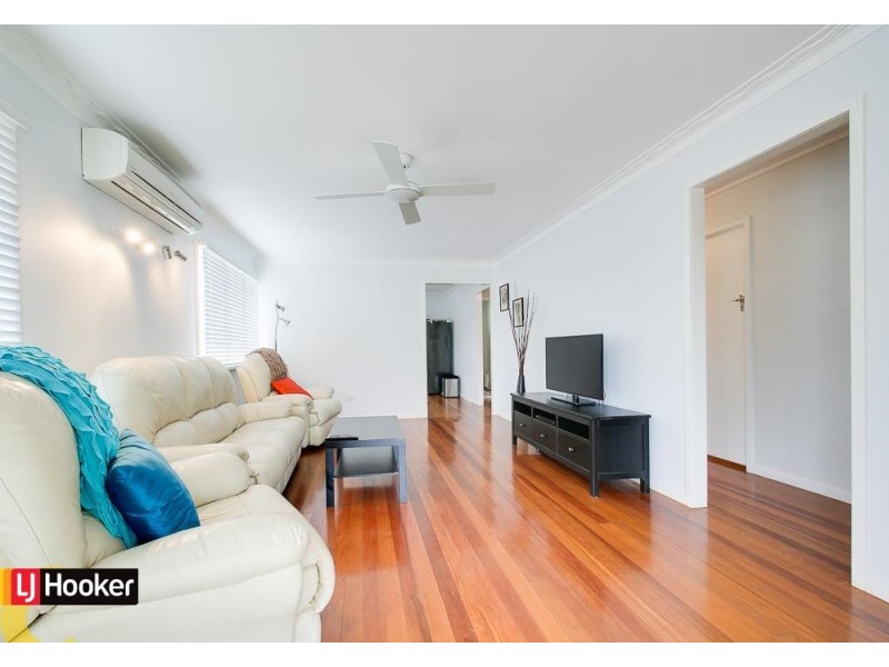 39 Yanderra Avenue, Arana Hills QLD 4054