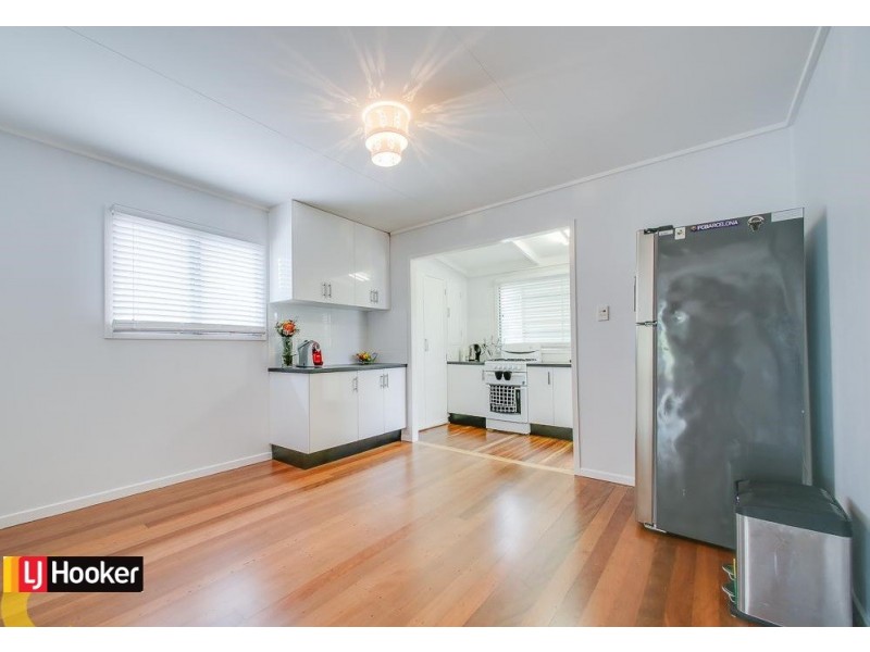 39 Yanderra Avenue, Arana Hills QLD 4054