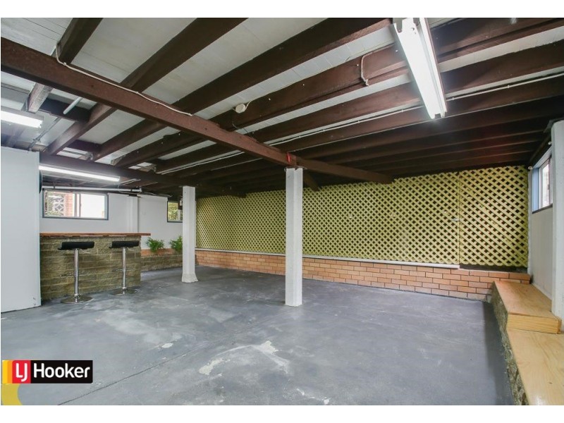 39 Yanderra Avenue, Arana Hills QLD 4054