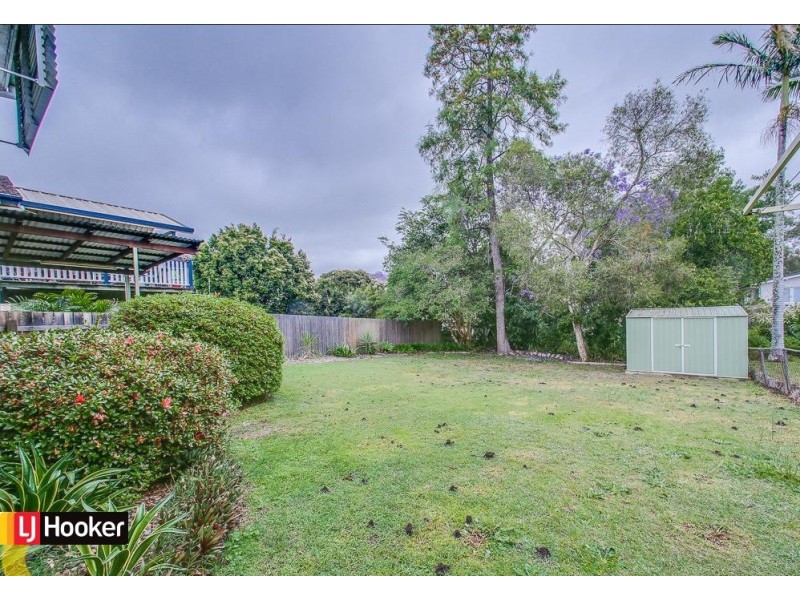 39 Yanderra Avenue, Arana Hills QLD 4054