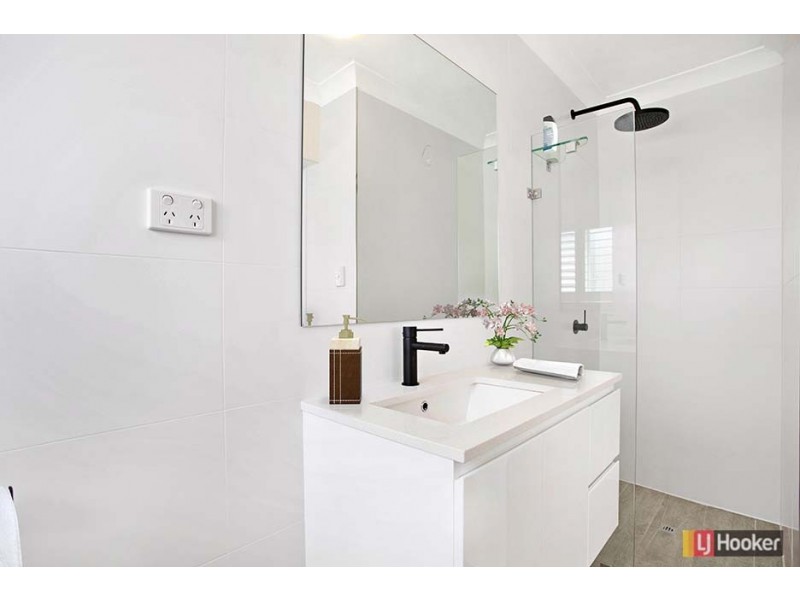 4/666 Kingsford Smith Drive, Hamilton QLD 4007