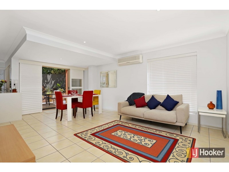 2/39 Beth Eden Terrace, Ashgrove QLD 4060