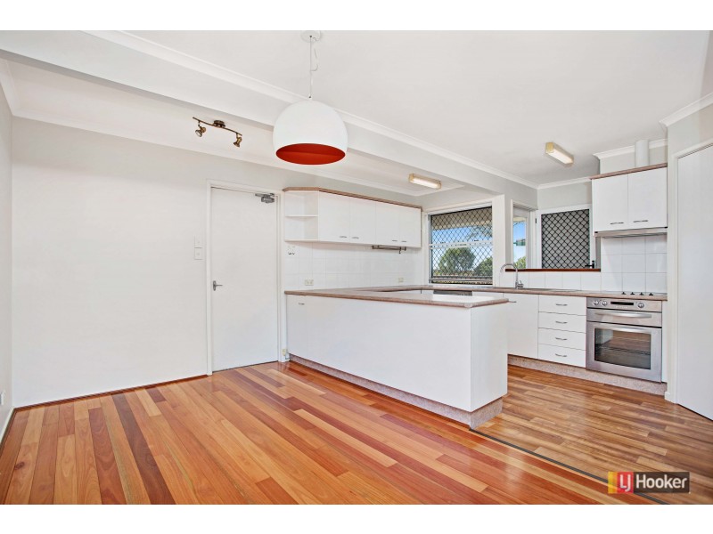 19 Dorkay Street, Stafford Heights QLD 4053