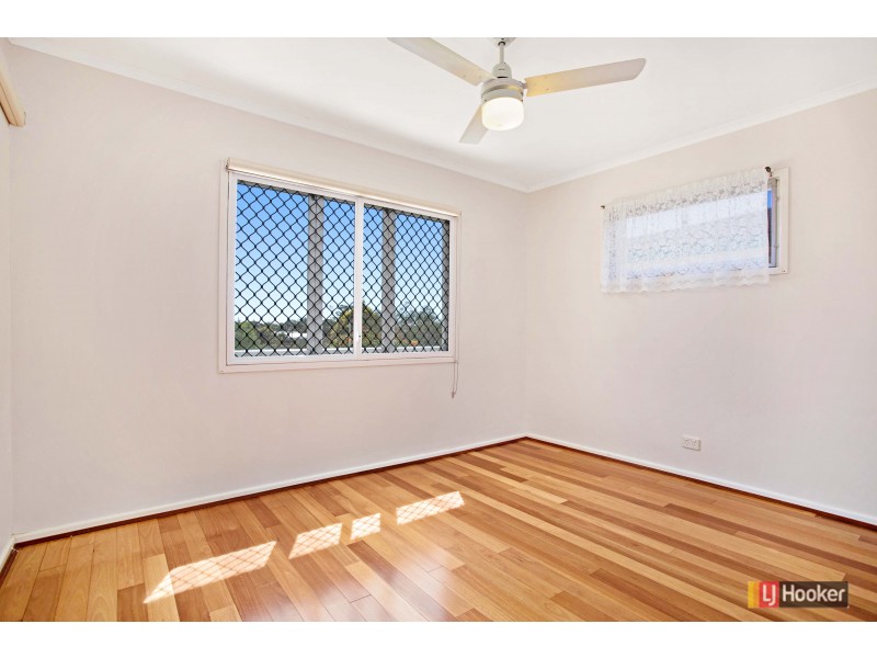 19 Dorkay Street, Stafford Heights QLD 4053